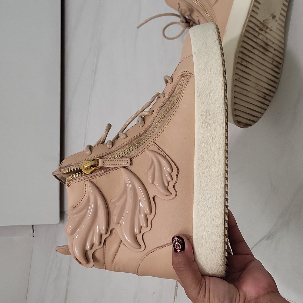 Giuseppe Zanotti - Picture 3 of 7